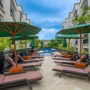 Hotel Cross Vibe Paasha Atelier Bali Kuta, Kuta (Bali)
